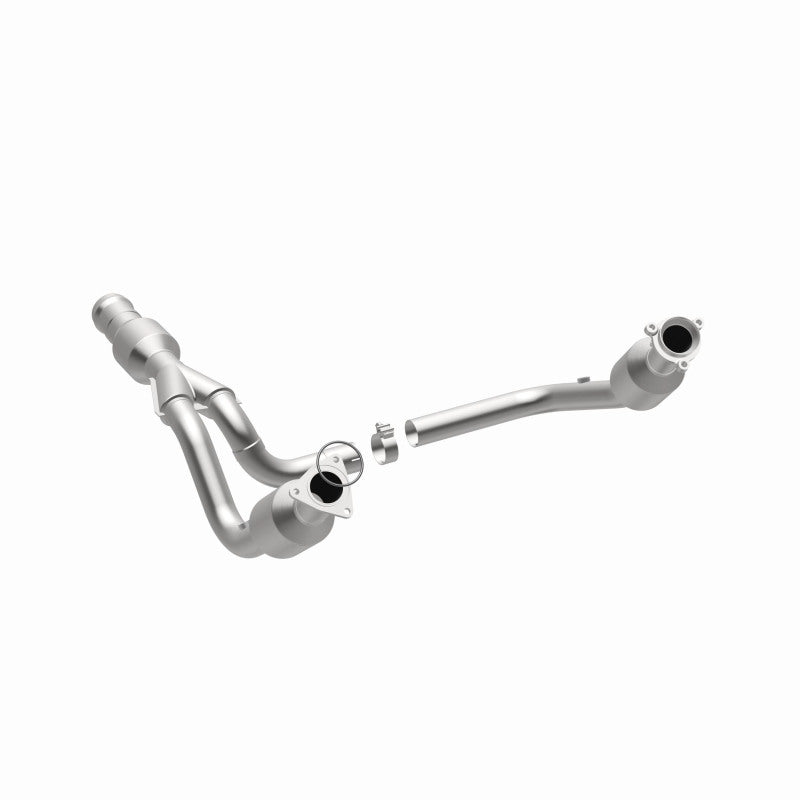 2015-2016 Cadillac Escalade 6.2L DirectFit Catalytic Converter 5582617 Magnaflow - Catalytic Converters Car Part People