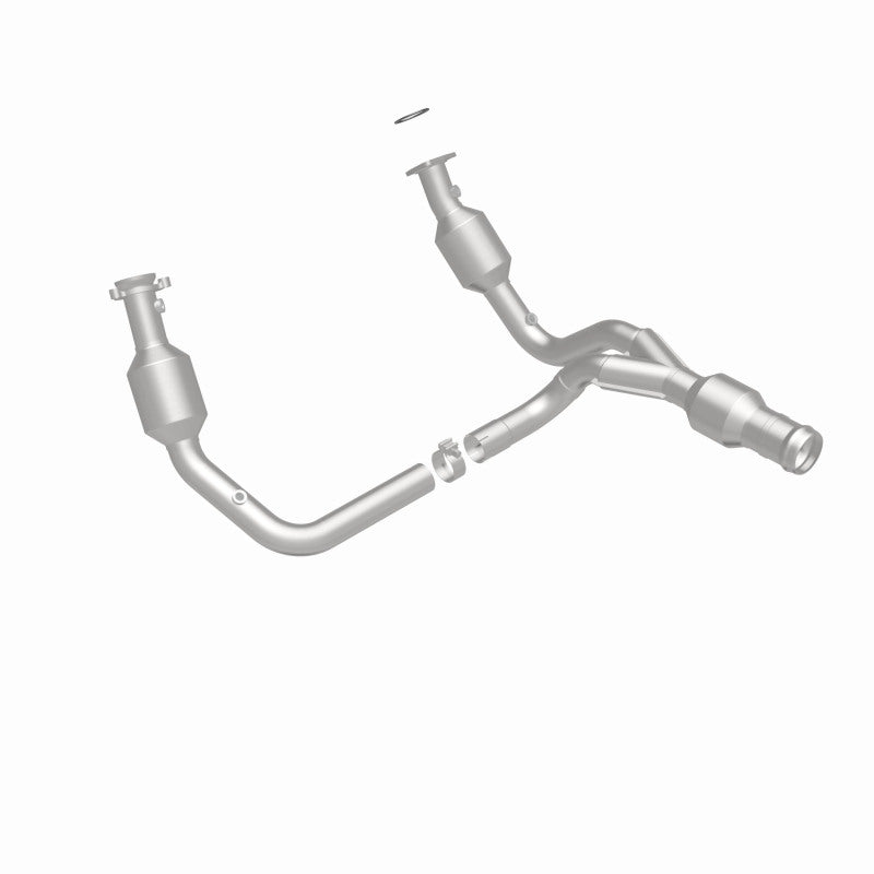 2015-2016 Cadillac Escalade 6.2L DirectFit Catalytic Converter 5582617 Magnaflow - Catalytic Converters Car Part People