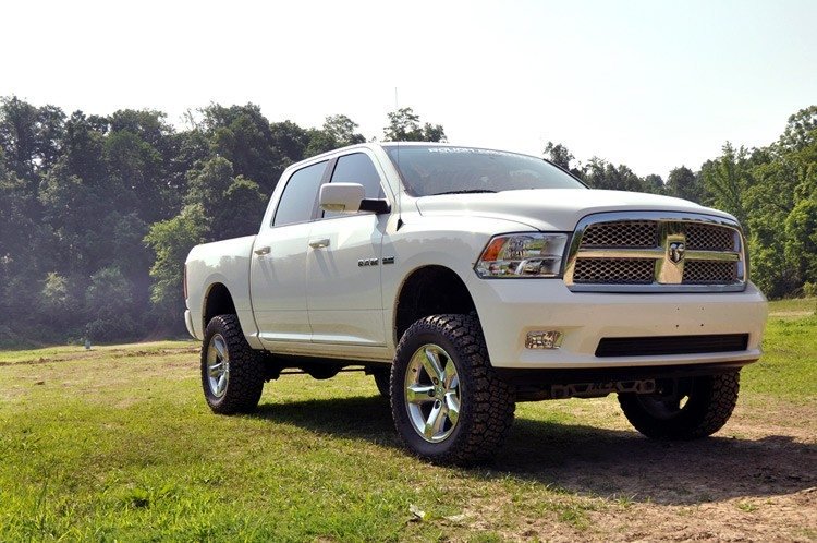 Fits Ram 1500 4WD (2012-2018 & Classic) 4 Inch Lift Kit; 33331