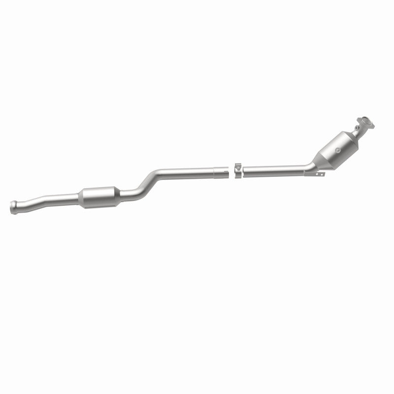 2010-2011 Mecedes-Benz C300 EPA Compliant Cat Converter 21-492 Magnaflow - Catalytic Converters Car Part People