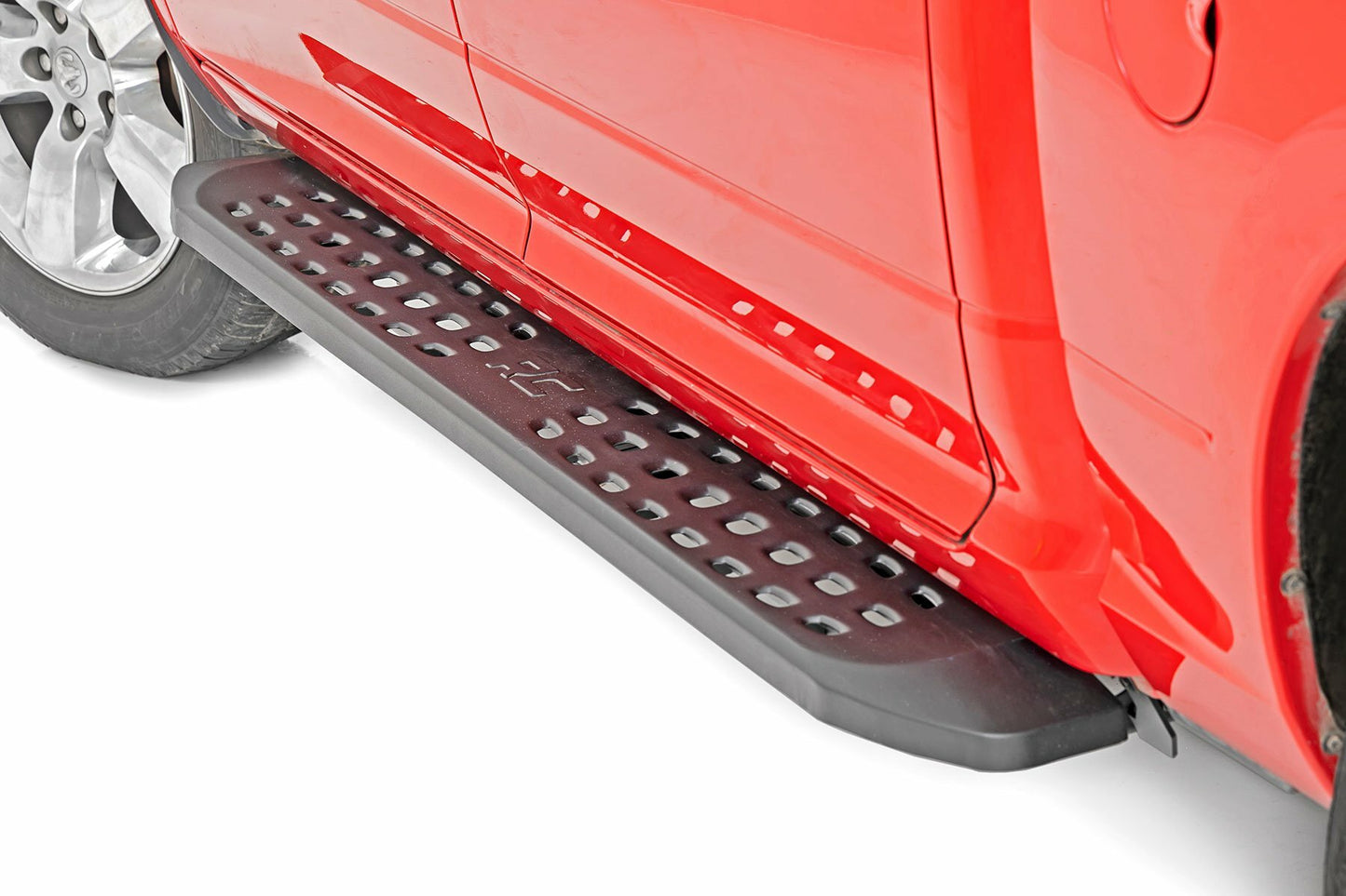 Fits Ram 1500 (19-25) RPT2 Running Boards; Crew Cab; Black; 44004