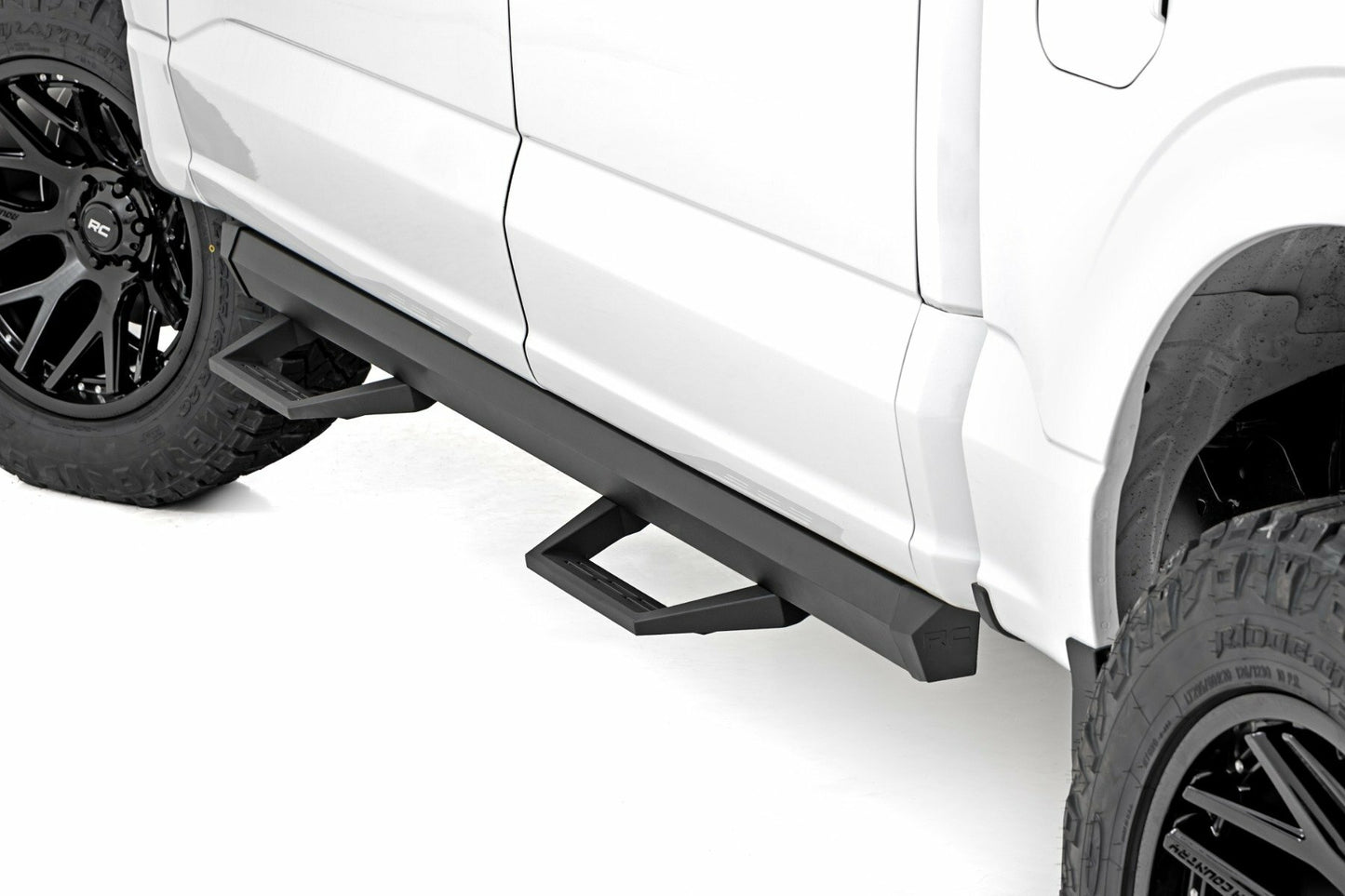 Fits Ford F-150 (15-24) SRL2 Adj Aluminum Step Crew Cab 51141