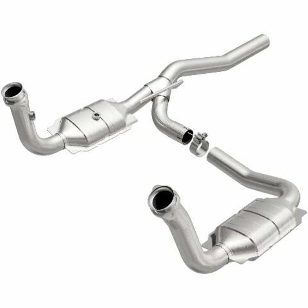 2009-2012 NITRO 3.7 L Underbody Direct-Fit Catalytic Converter 52148 Magnaflow