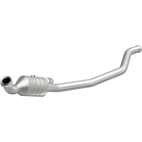 2006-2011 R350 3.5 L Underbody Direct-Fit Catalytic Converter 52178 Magnaflow