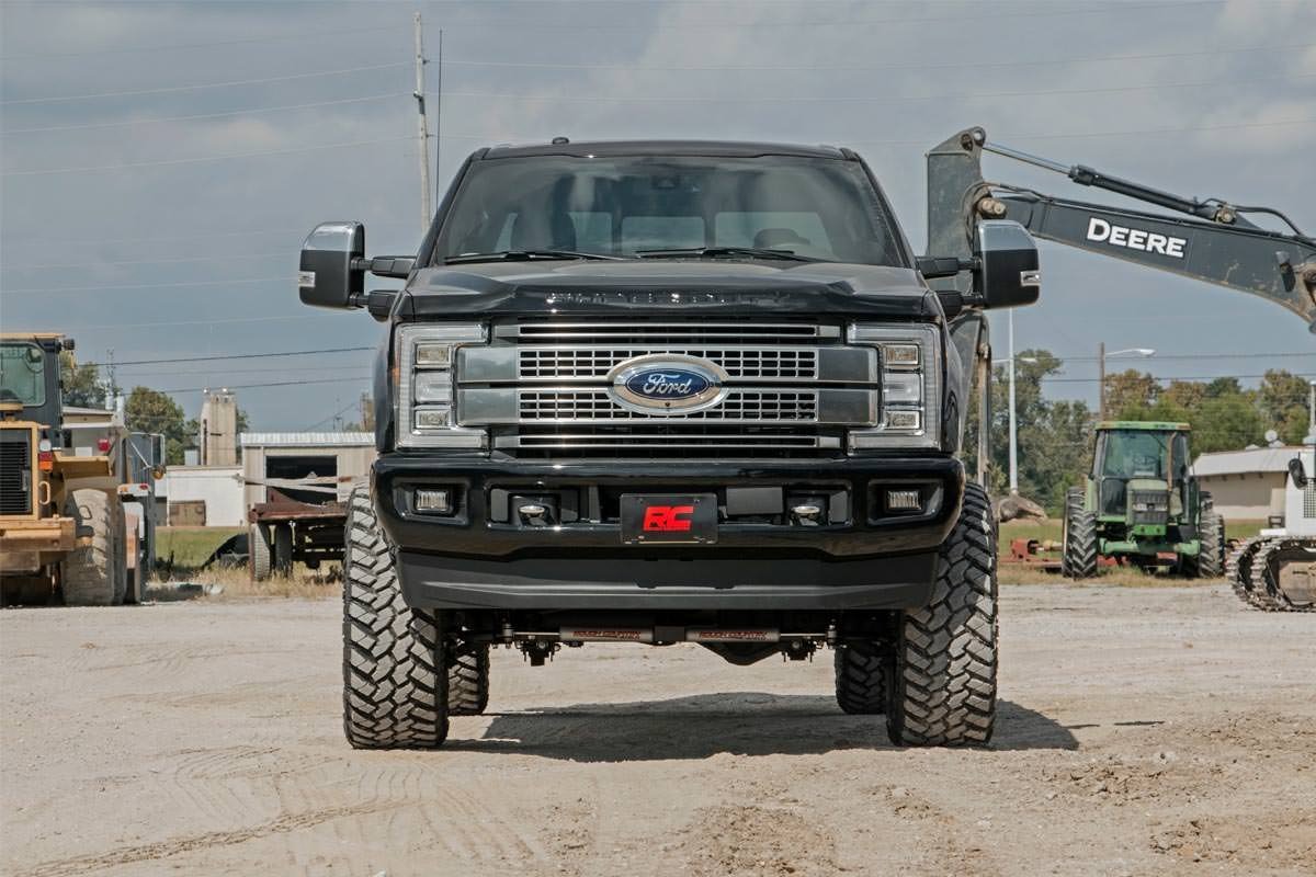 Fits Ford F-250/F-350 SD 4WD (17-22) 6" Lift Kit; 4-Link; No OVLD; 52620