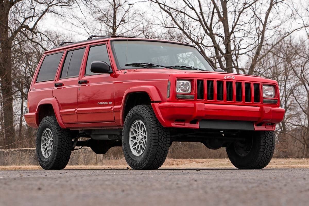 Fits Jeep Cherokee XJ 2&4WD (84-01) 3" Lift Kit; Series II; RR Springs; 630XN2