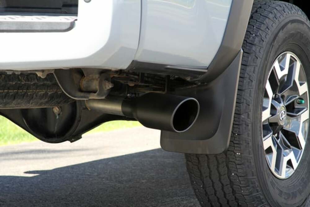 Flowmaster FlowFX Cat-Back Exhaust System - 717944