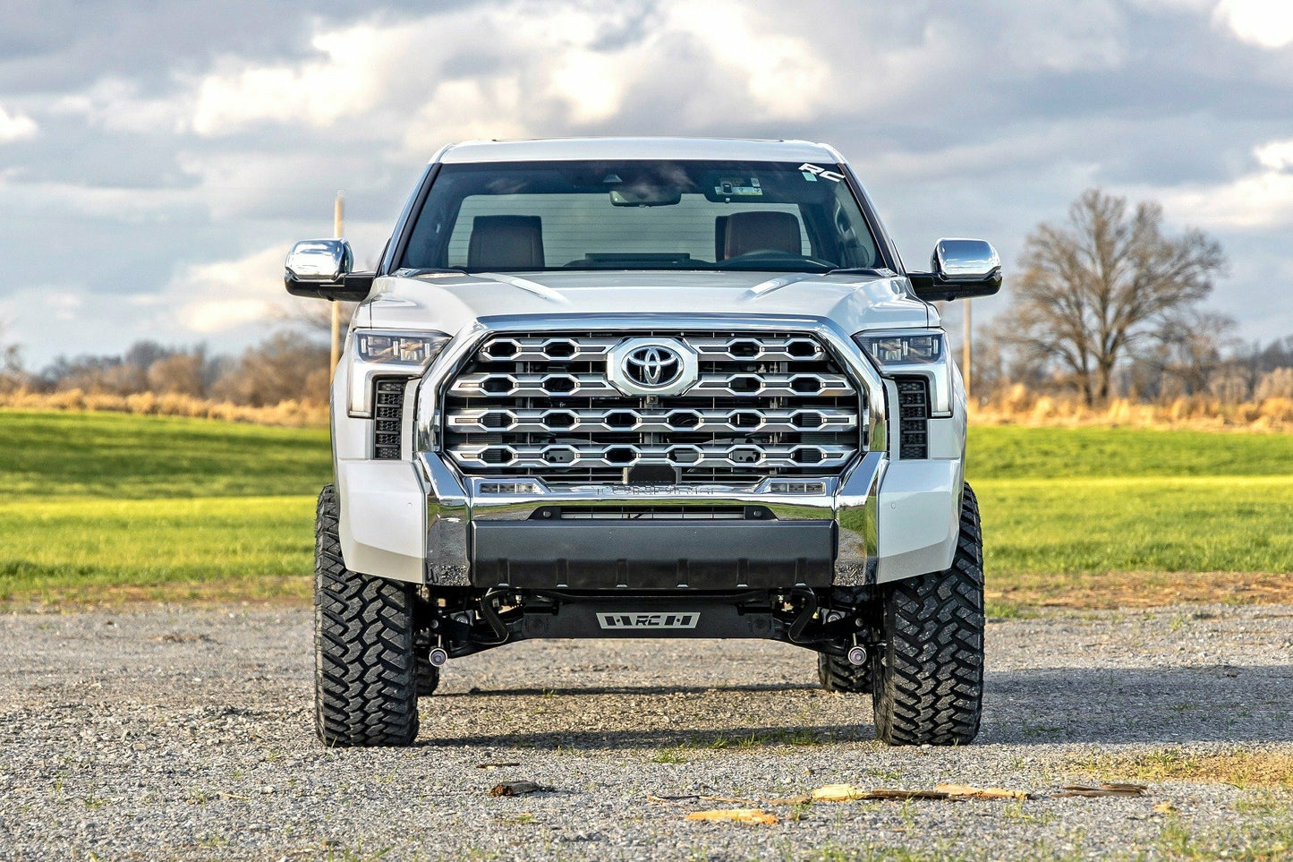 Fits Toyota Tundra 2WD/4WD (2022-2024) 6 Inch Lift Kit; OE Air Ride; 71800
