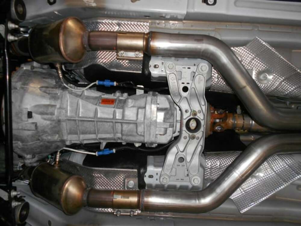 2005-2010 Ford Mustang Cat-back Exhaust System Flowmaster American Thunder 817494