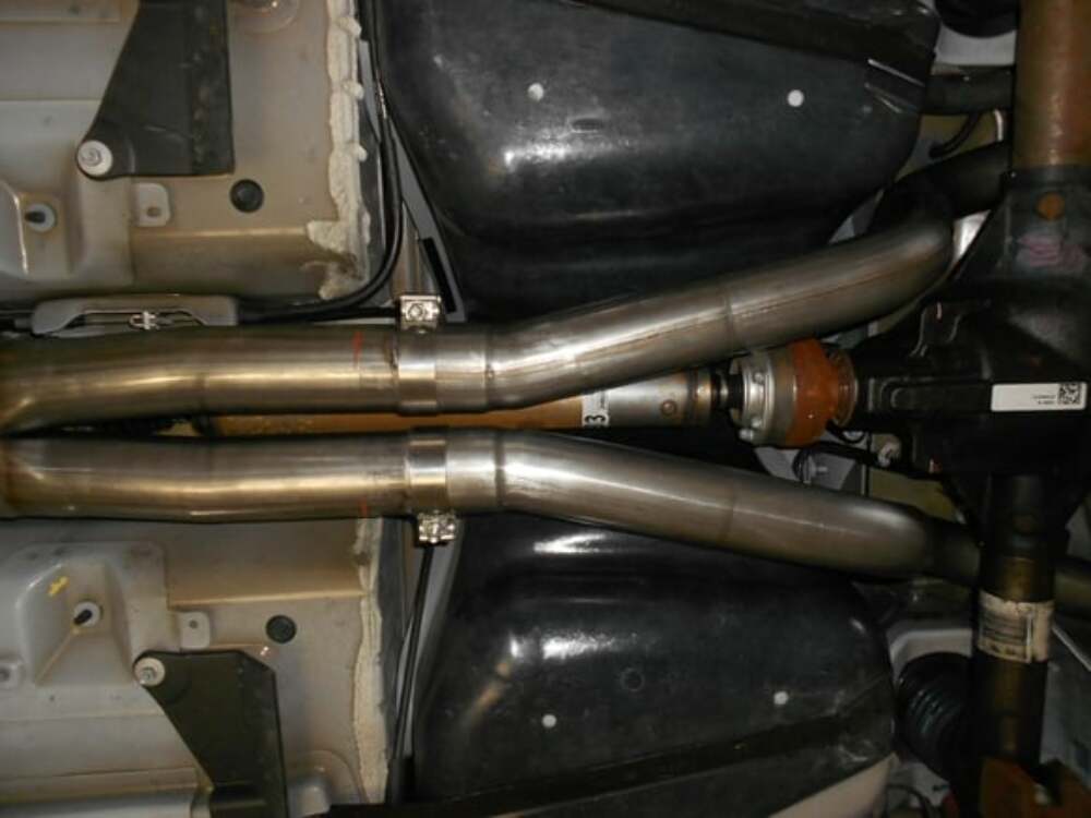 2005-2010 Ford Mustang Cat-back Exhaust System Flowmaster American Thunder 817494