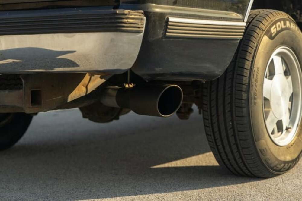 Fits 1996-1999 GM 1500 trucksw/ 5.7L, Cat-Back, S/S exhaust system 818189