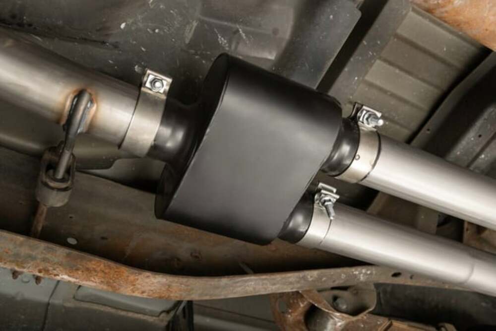 Fits 1996-1999 GM 1500 trucksw/ 5.7L, Cat-Back, S/S exhaust system 818189