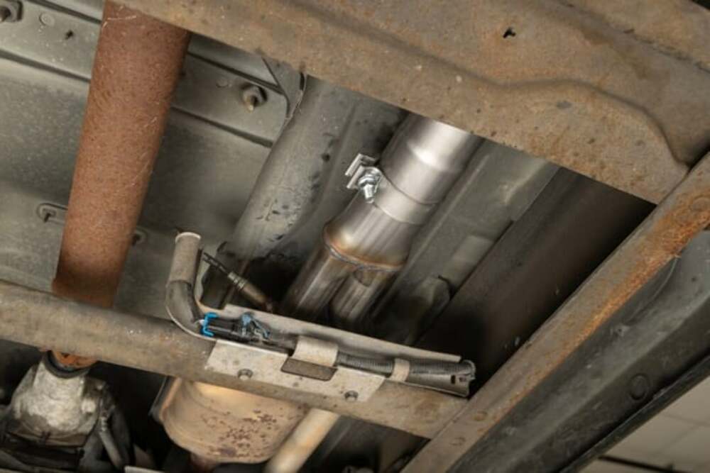 Fits 1996-1999 GM 1500 trucksw/ 5.7L, Cat-Back, S/S exhaust system 818189