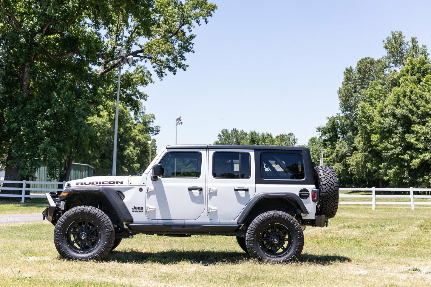 Fits Jeep Wrangler Unlimited 4WD (2024) 3.5" Lift Kit; C/A Drop; FR D/S; 94030