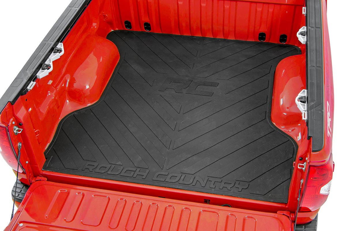Fits Ram 1500 (19-25)/1500 TRX (21-24) Bed Mat; 6'4" Bed; RC Logo; RCM679