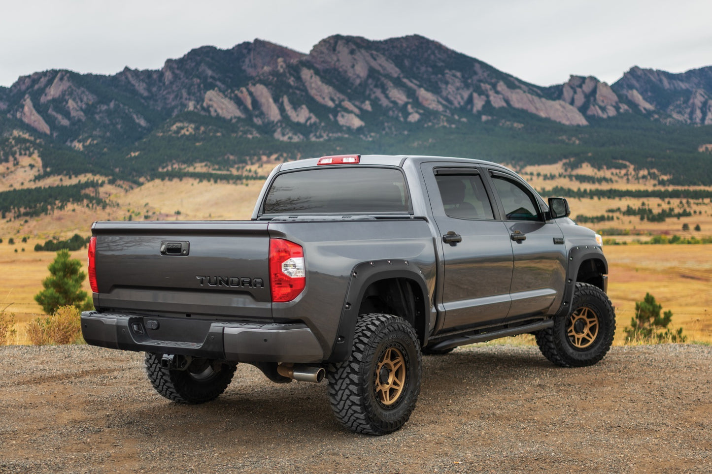 Fits Tundra(14-21) Pocket Fender Flare 218 Midnight Black Metallic F-T11411A-218