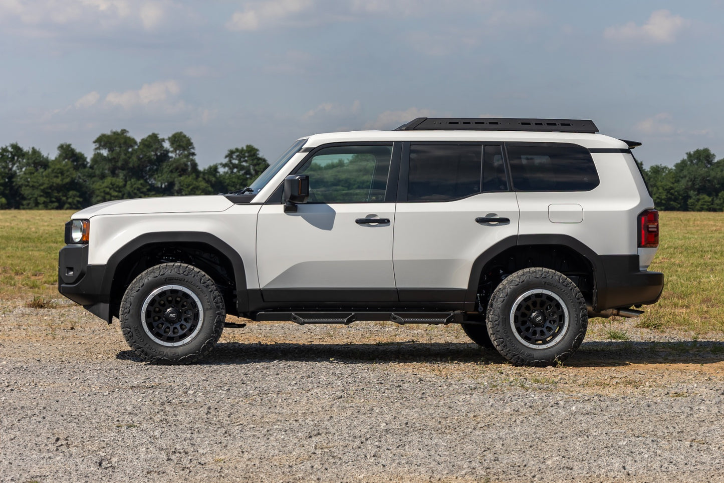 Rough Country 2 Inch Lift Kit - M1R - Toyota Land Cruiser 4WD (2024-2025) - 73041