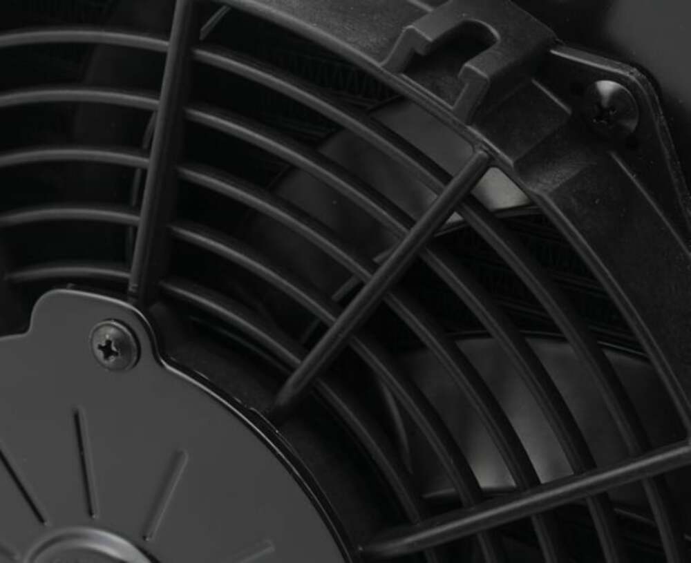 Earls UltraPro OilCooler w/Fan 34Row WideCooler10 O-Ring BossFemalePort FP434ERL