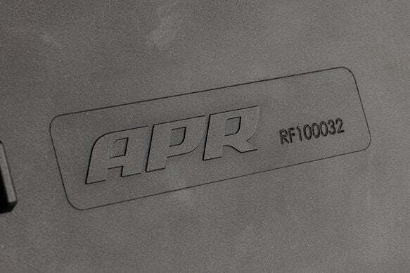 Apr Intake Filter - Macan 95B - 2.0T/3.0T/3.6T - (251X187X92)-RF100032