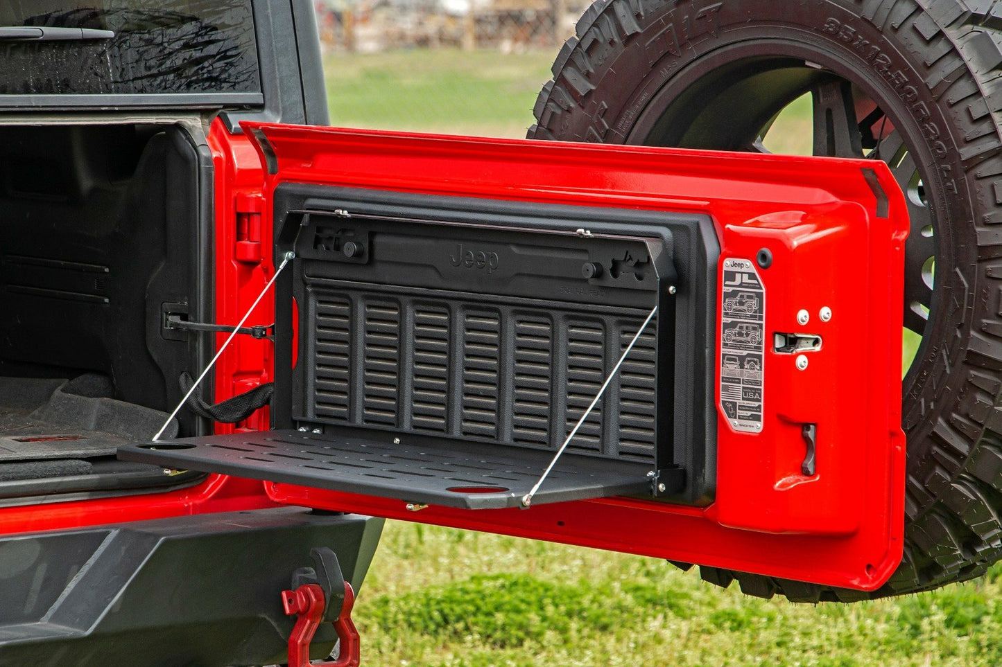 Fits Jeep Wrangler JL (18-24)/Wrangler Unlimited (18-24) Tailgate Table; 10625