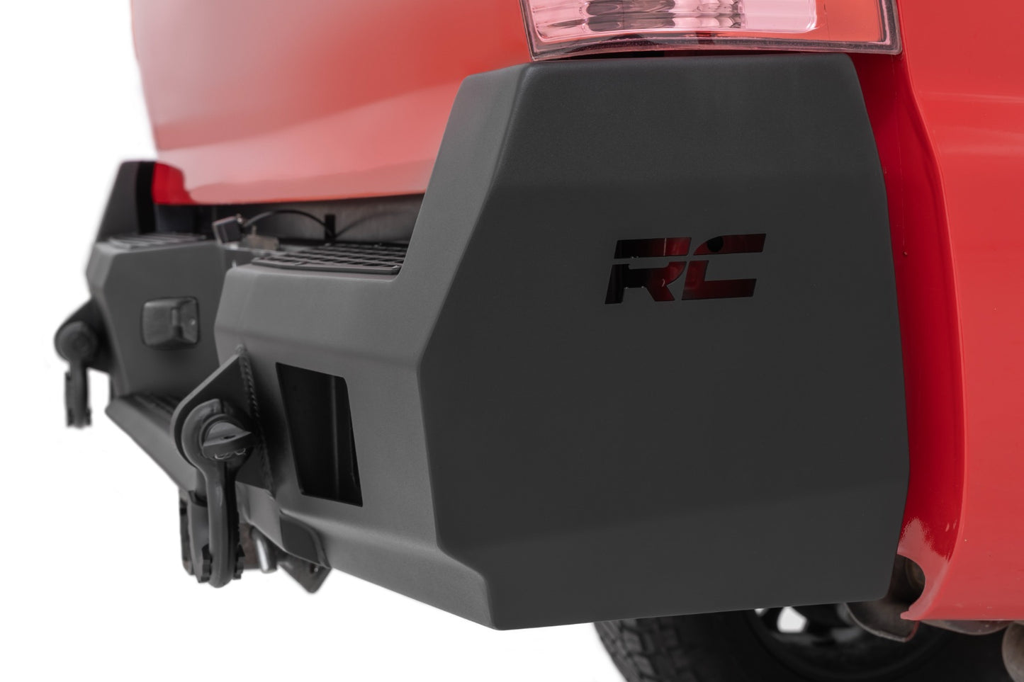 Fits Toyota Tacoma 2WD/4WD (2005-2015) Rear Bumper; 10812