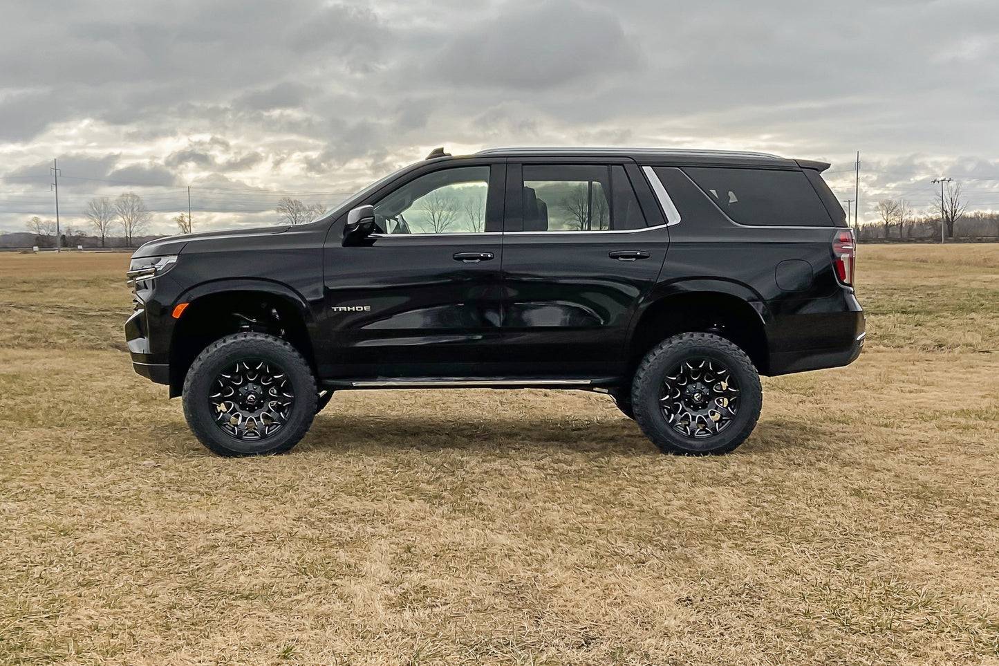 Fits Chevy/GMC Tahoe/Yukon 4WD (2021-2024) 6 Inch Lift Kit; 11100