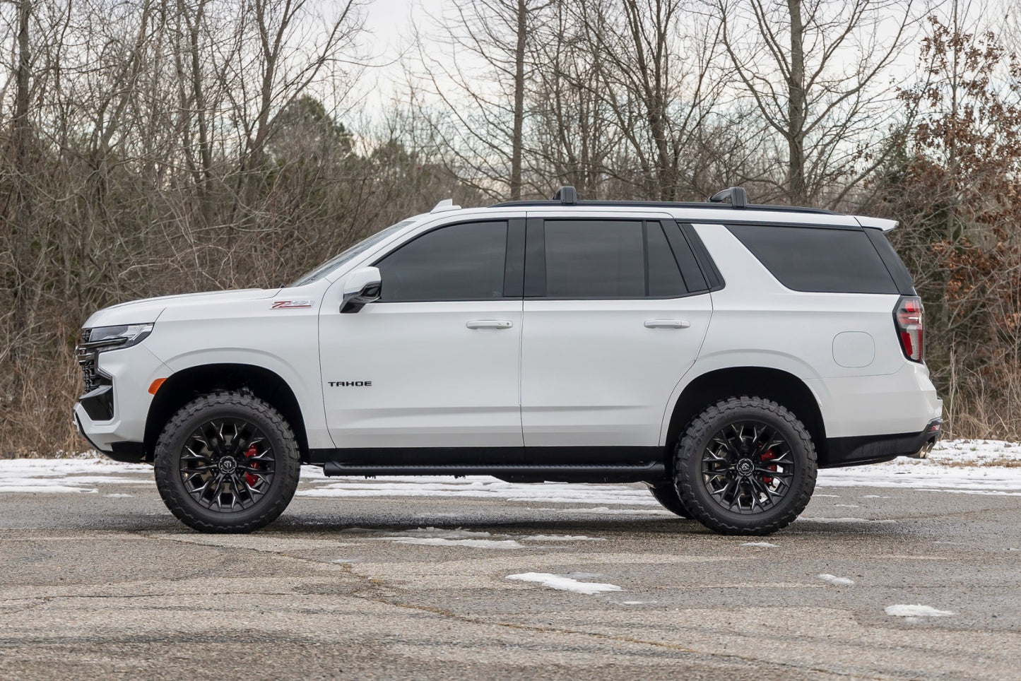 Fits Chevy Tahoe 4WD (2022-2024) 2 Inch Lift Kit; OE Air Ride; 11201