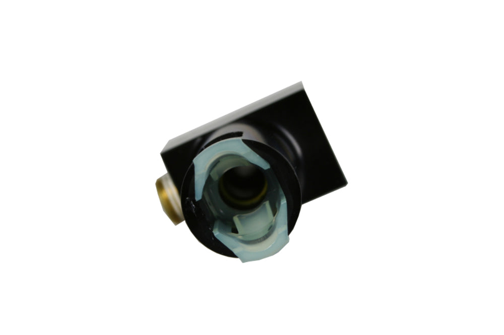 Aeromotive 15120 5/16' Quick Connect with AN-06 Access Port - Universal Fittings and Adapters Car Part People