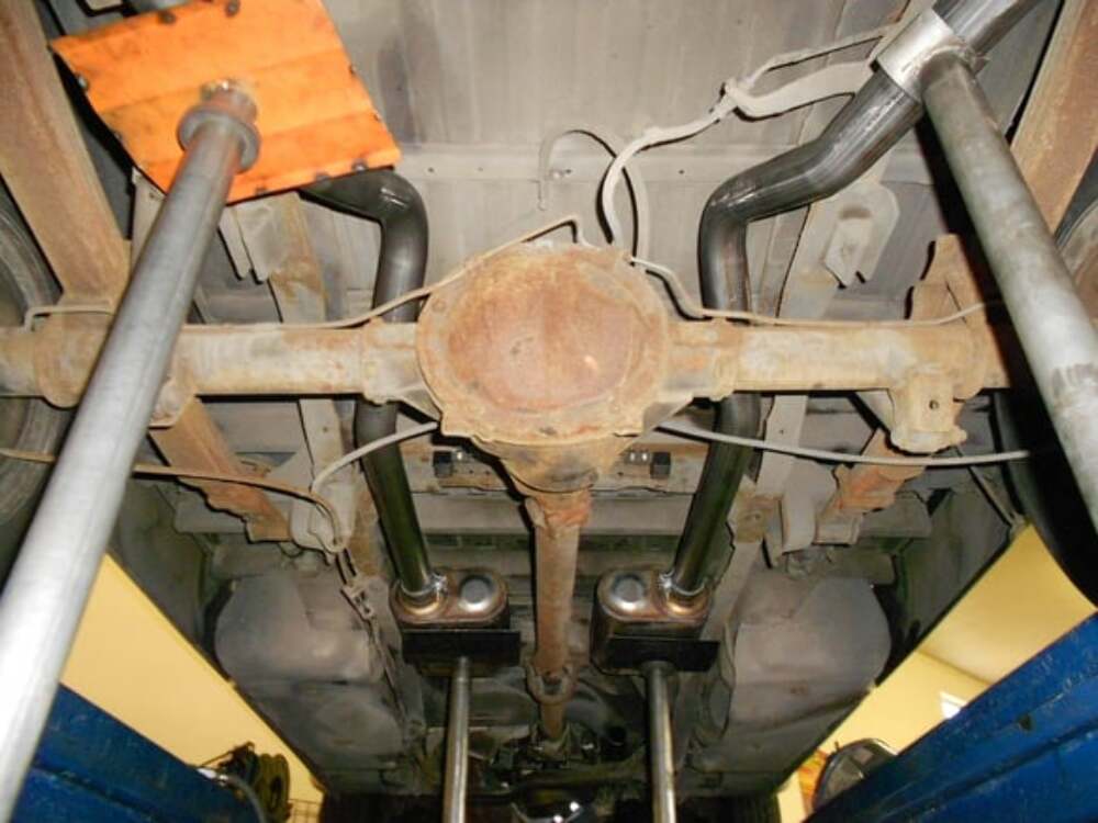 Flowmaster 15803 Prebent Tailpipes for 1973-1987 Chevrolet Truck