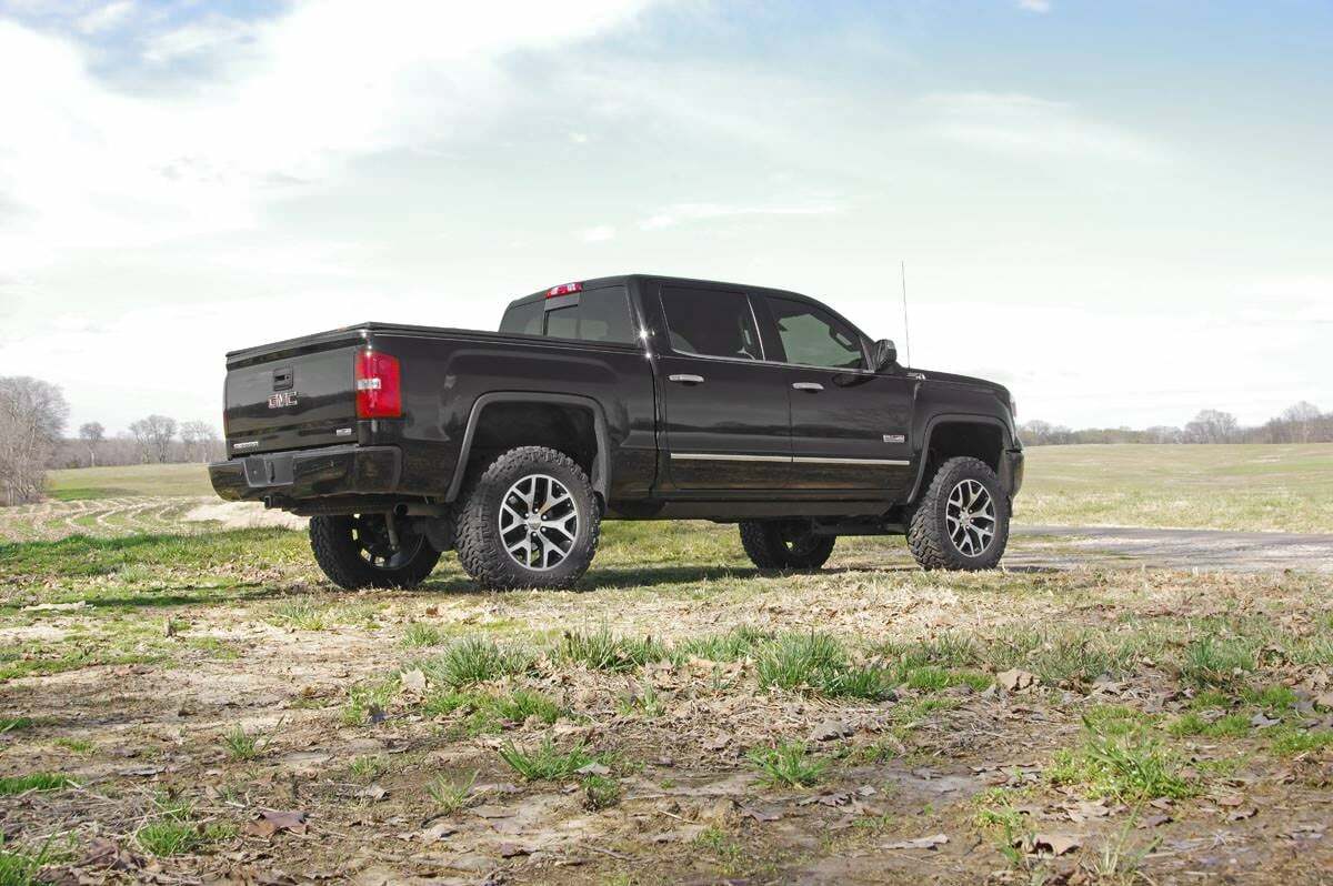 Fits GMC Sierra 1500 Denali 4WD (14-18) 5" Lift Kit Magneride Cast Steel 18300