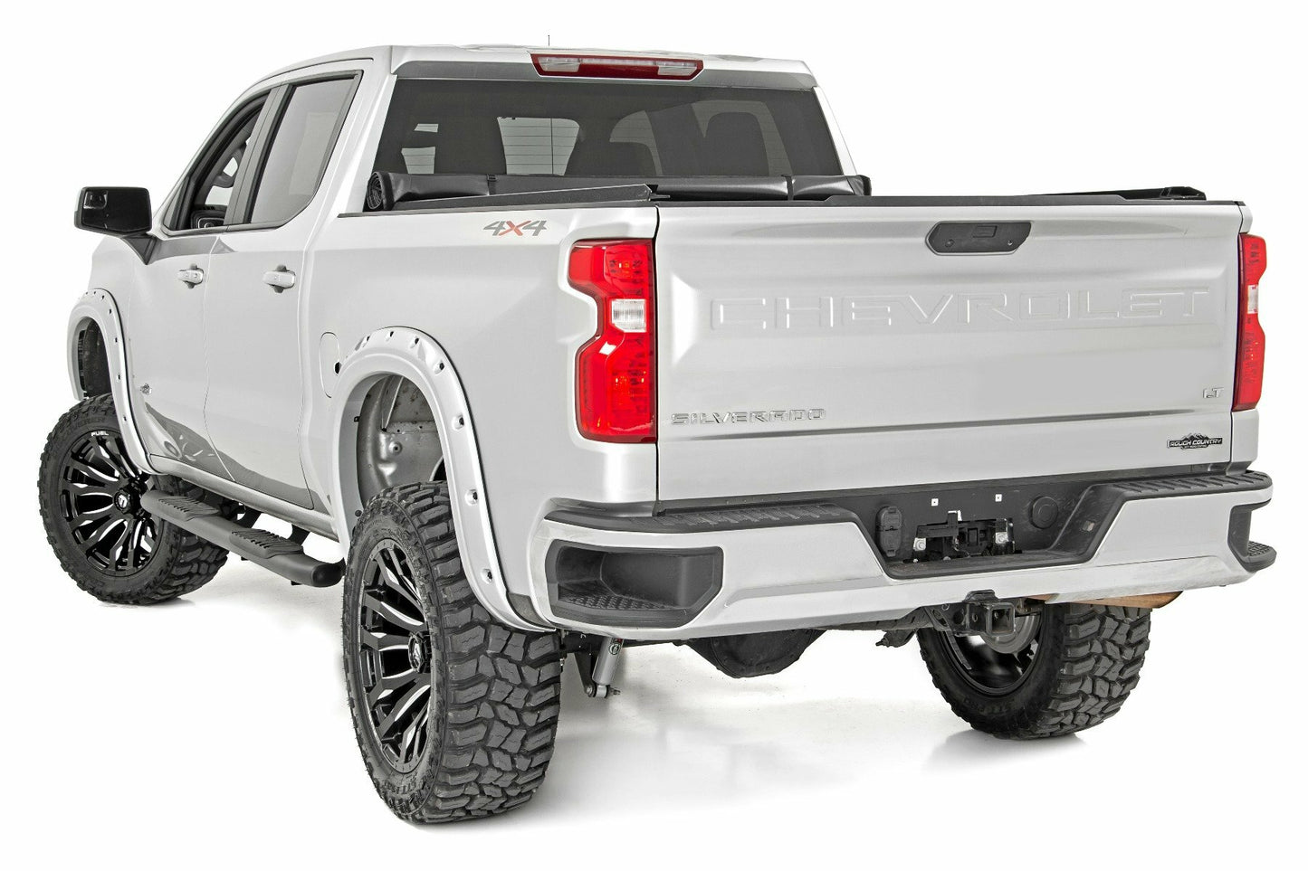 Fits Chevy/GMC 1500/2500HD/3500HD (19-24) Oval Nerf Step; Crew Cab; 21002