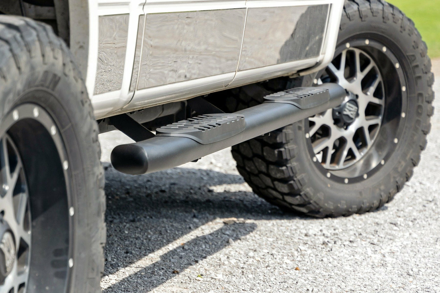 Fits Ford F-150 2WD/4WD (2009-2014) Oval Nerf Step; Crew Cab; Black; 21007