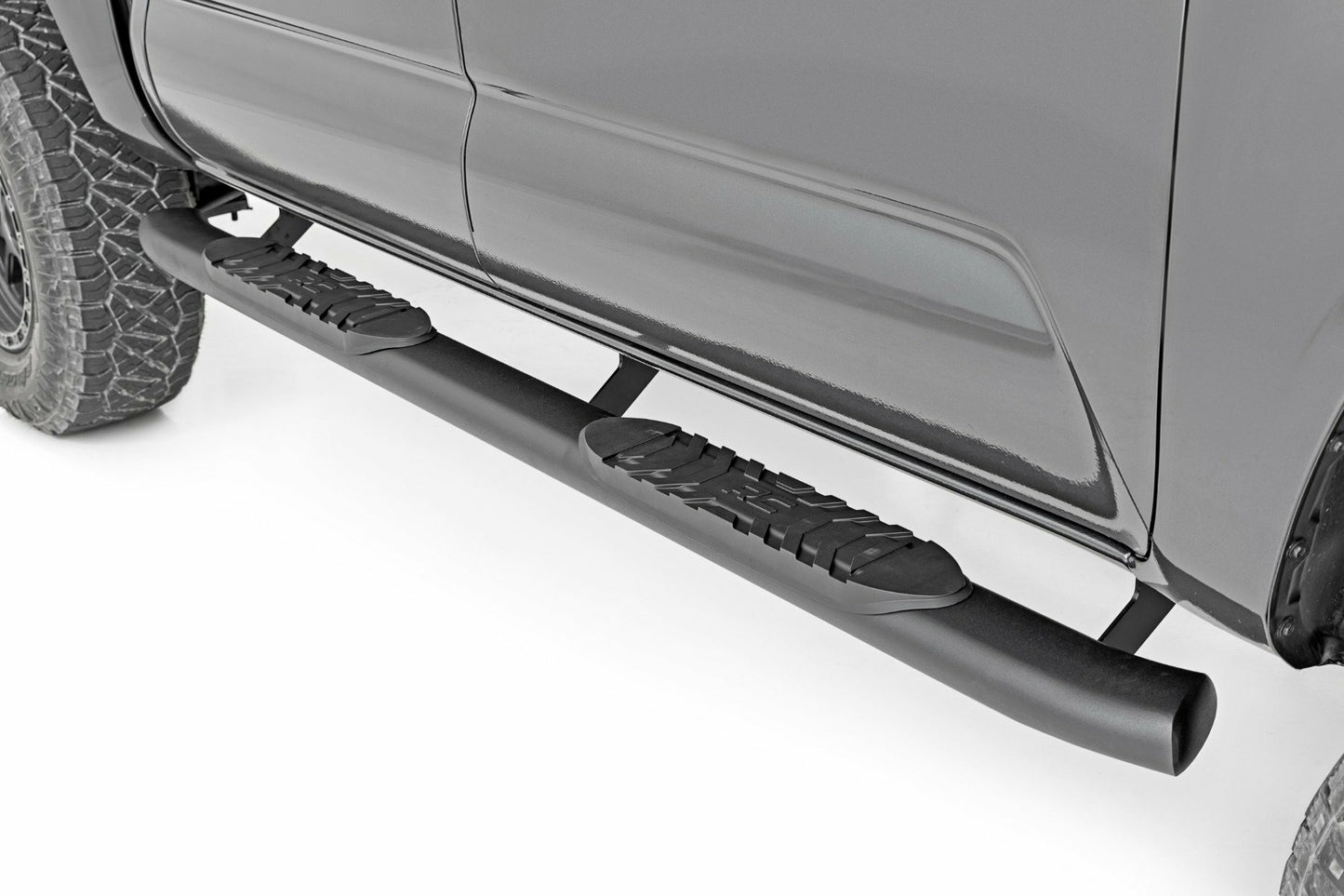 Fits Toyota Tacoma 2WD/4WD (2005-2023) Oval Nerf Step; Double Cab; Black; 21008