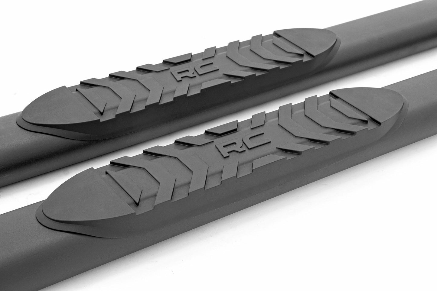 Fits Toyota Tacoma 2WD/4WD (2024) Oval Nerf Step; Double Cab; Black; 21017