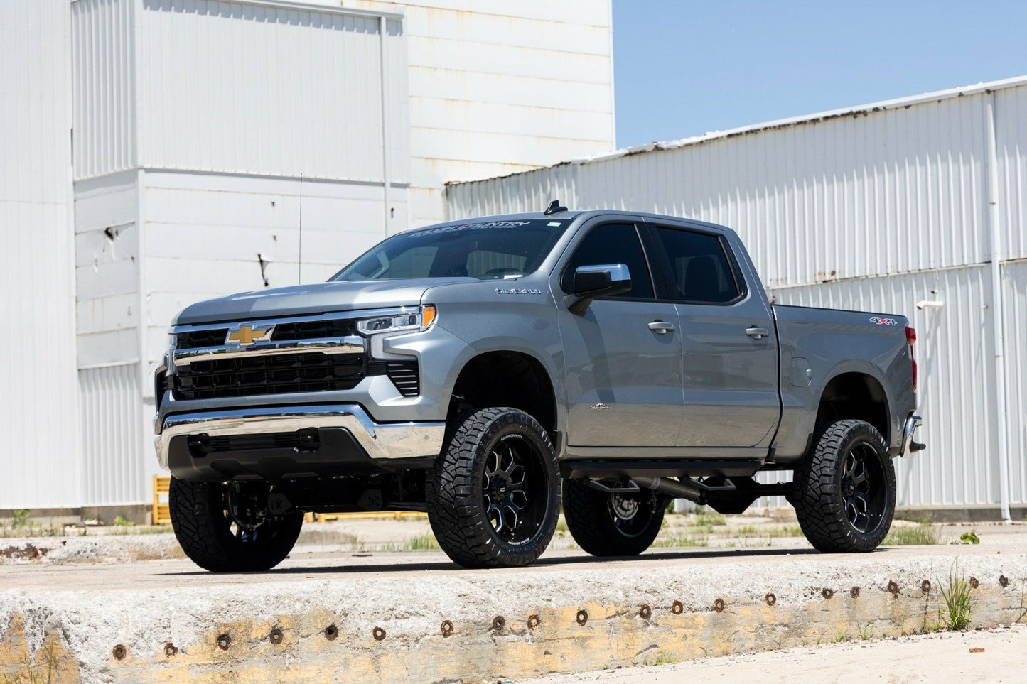 Fits Chevy Silverado 1500 2&4WD (2019-2024) 6" Lift Kit; M1 Struts/M1; 21740