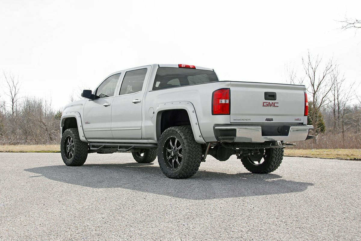 Fits Chevy/GMC 1500 (14-18 & Classic) 5 Inch Lift Kit; Alum/Stamp Steel; 22431
