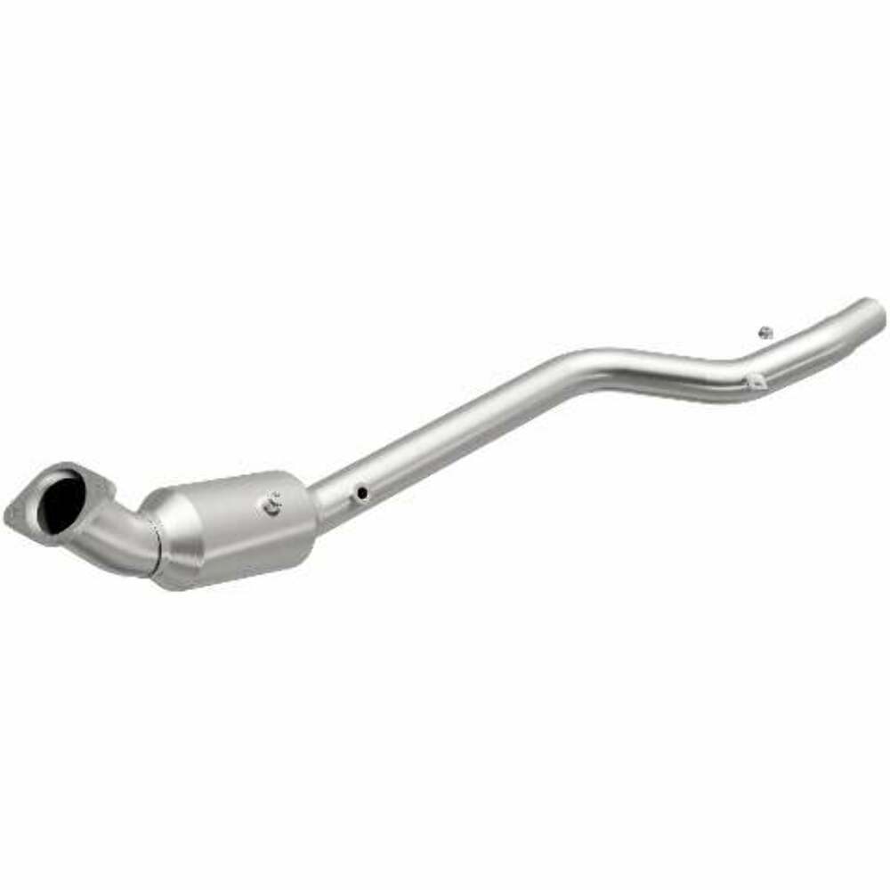 Catalytic Converter for HM Grade Federal / EPA Compliant Direct-Fit Catalytic Converter MagnaFlow 26202