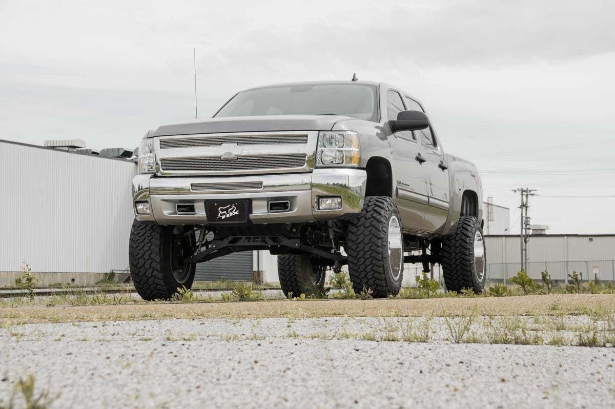 Fits Chevy/GMC 1500 4WD (07-13) 7.5 Inch Lift Kit; N3 Struts; 26431
