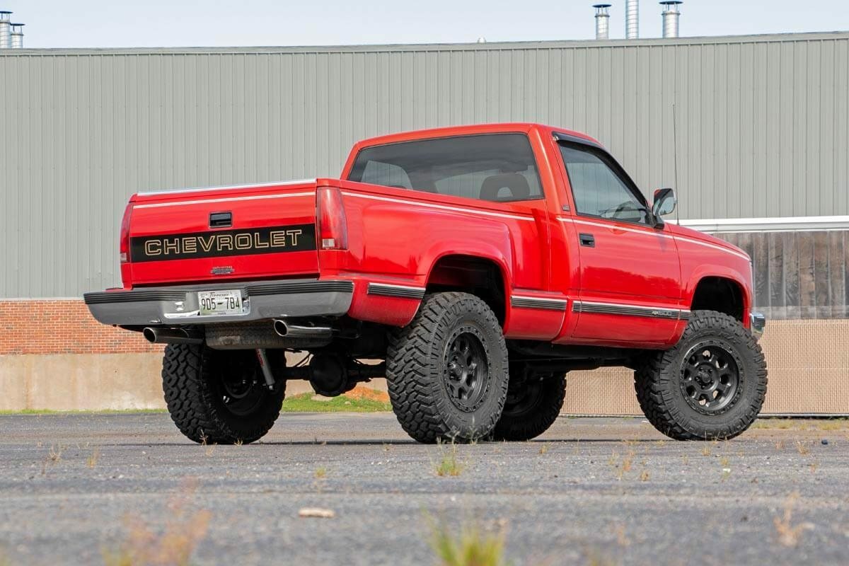 Fits Chevy C1500/K1500 Truck 2WD (1988-1999) 6 Inch Lift Kit; 27130