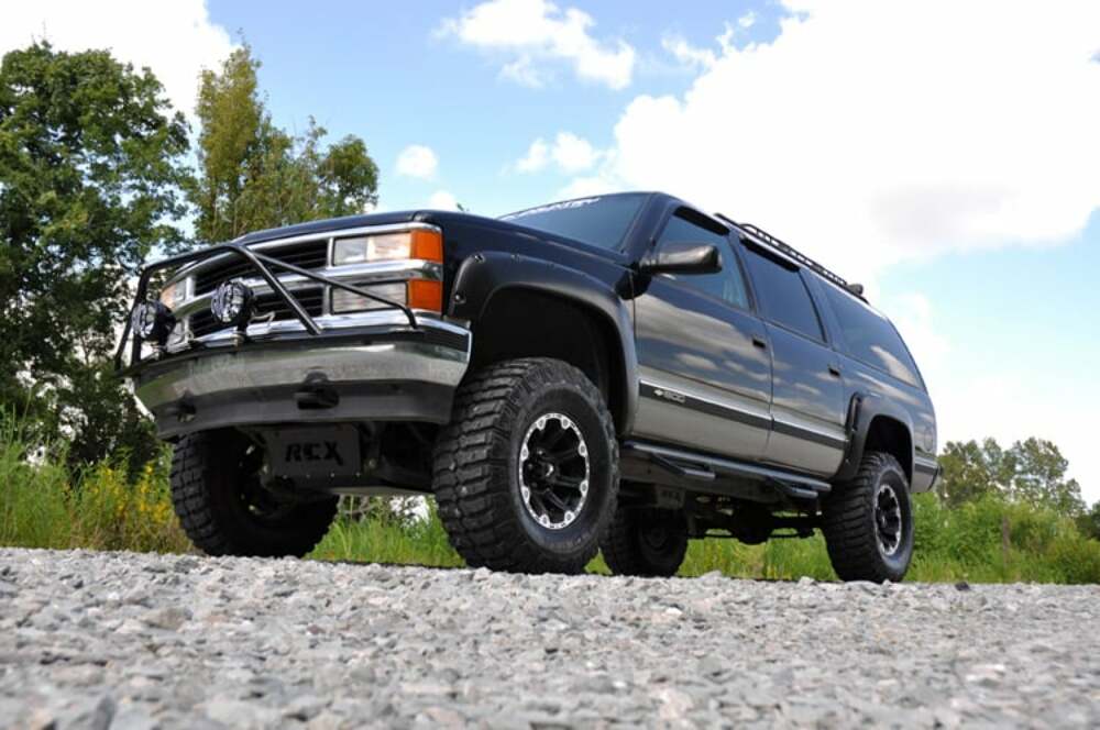 Fits Chevy C1500/K1500 Truck & SUV 4WD (1988-1999) 6 Inch Lift Kit; 27630