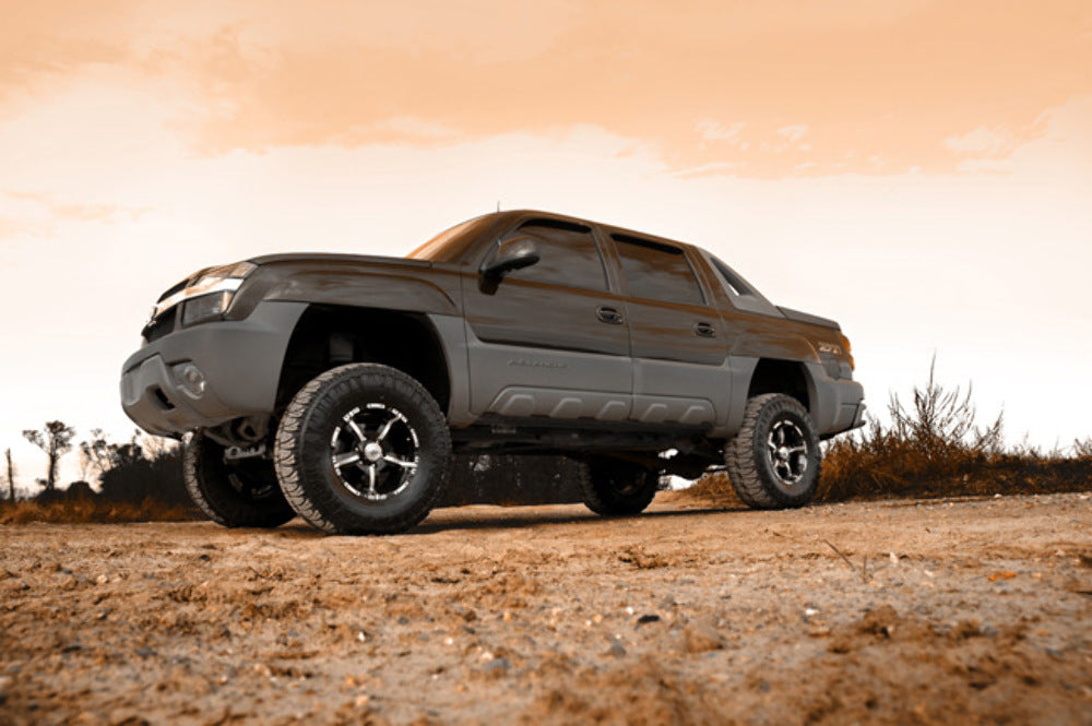 Fits GMC Yukon XL 1500 2WD/4WD (2000-2006) 6 Inch Lift Kit; NTD; 27920