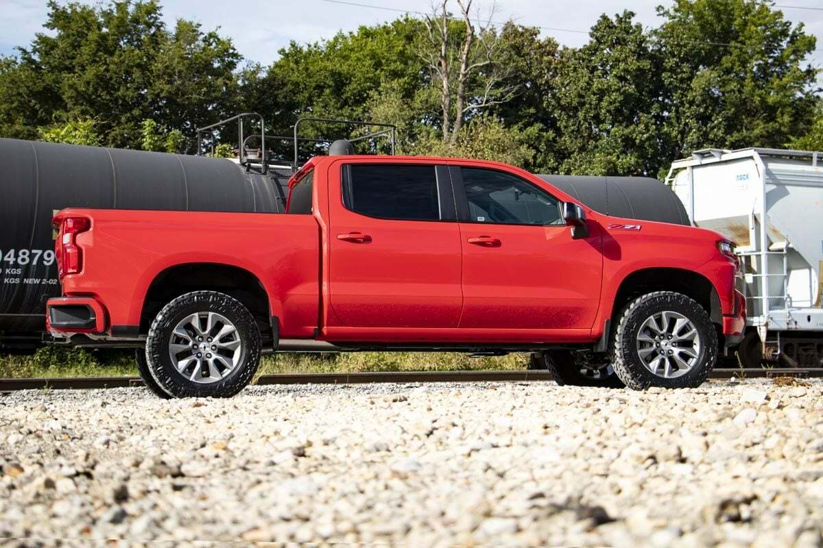 Fits Chevy Silverado 1500 (2022-2024) 3.5" Lift Kit Rear Mono Leaf 28230RED