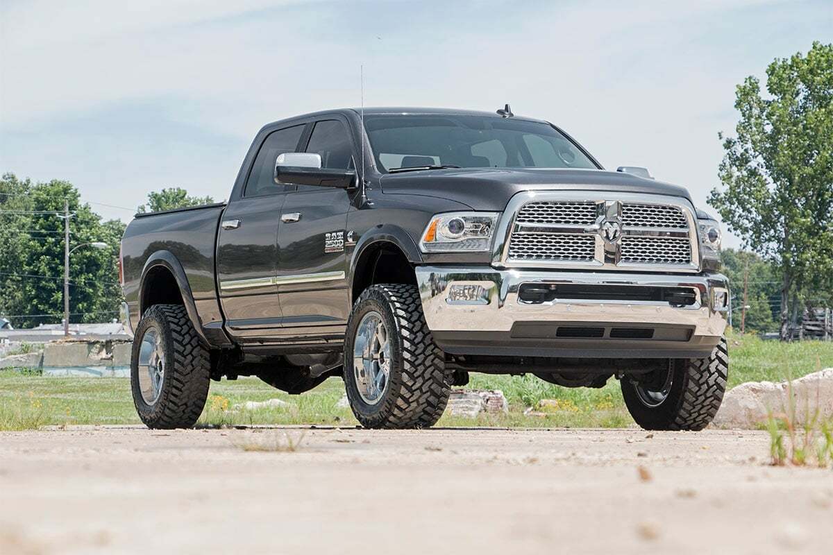 Fits Ram 2500 4WD (2014-2024) 2.5 Inch Lift Kit; M1; 30240