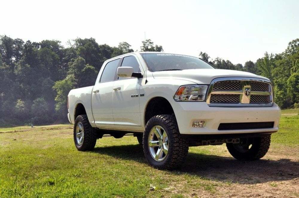 Fits Ram 1500 4WD (2012-2018 & Classic) 4 Inch Lift Kit; M1 Struts; 33340