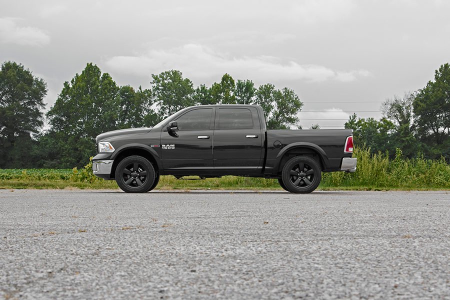 Fits Ram 1500 4WD (2012-2018 & Classic) 2.5 Inch Leveling Kit; 363