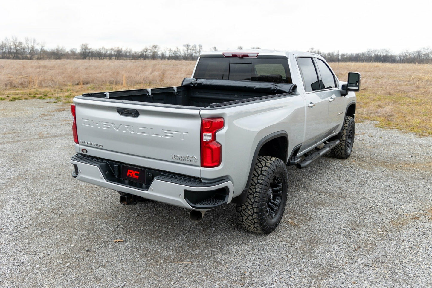 Fits Chevy/GMC 2500HD/3500HD (20-24) Soft Roll Up Bed Cover; 6'9" Bed; 42120690