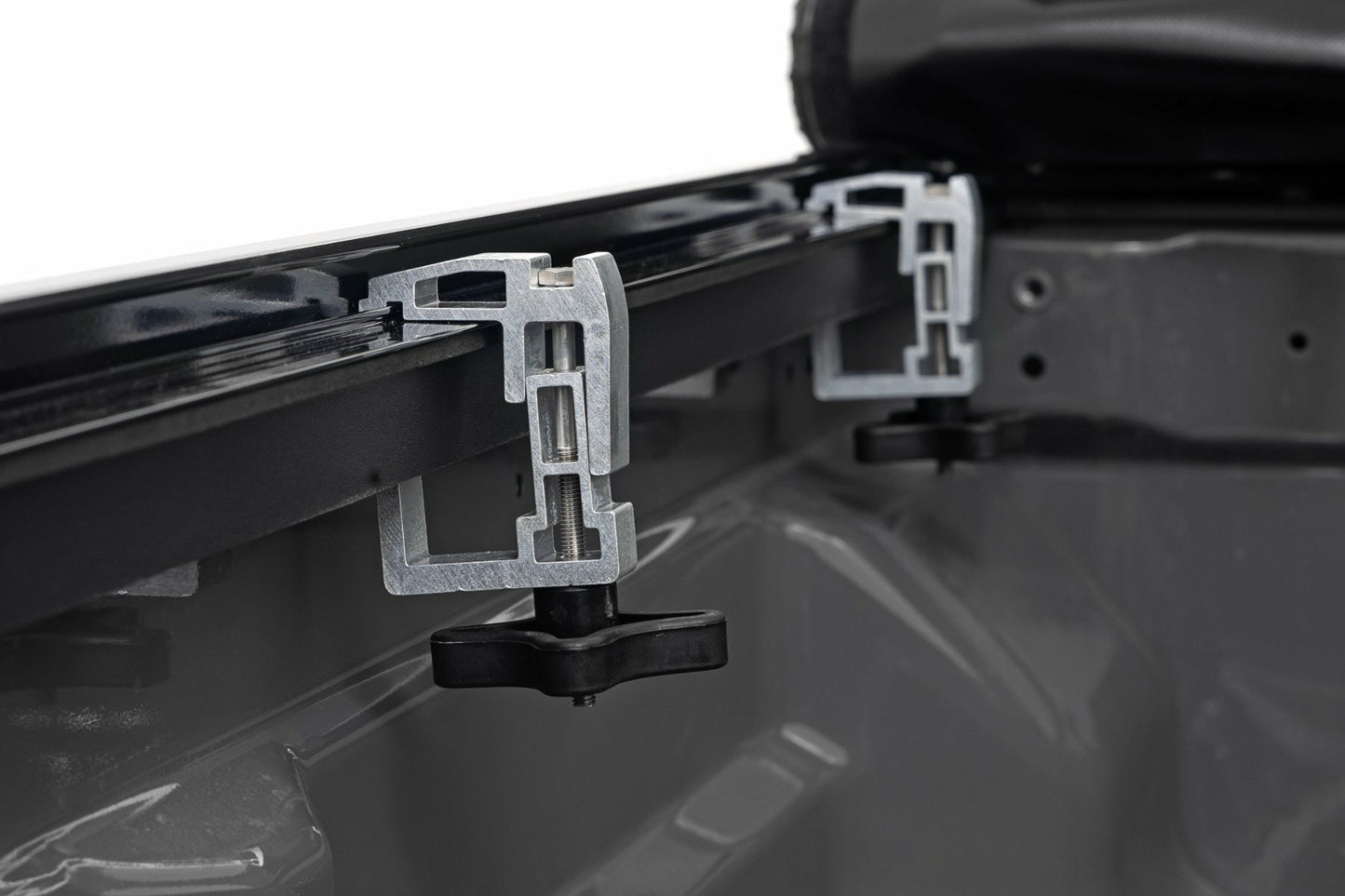 Fits Jeep Gladiator JT 4WD (2020-2024) Soft Roll Up Bed Cover; 5 Bed; 42620500