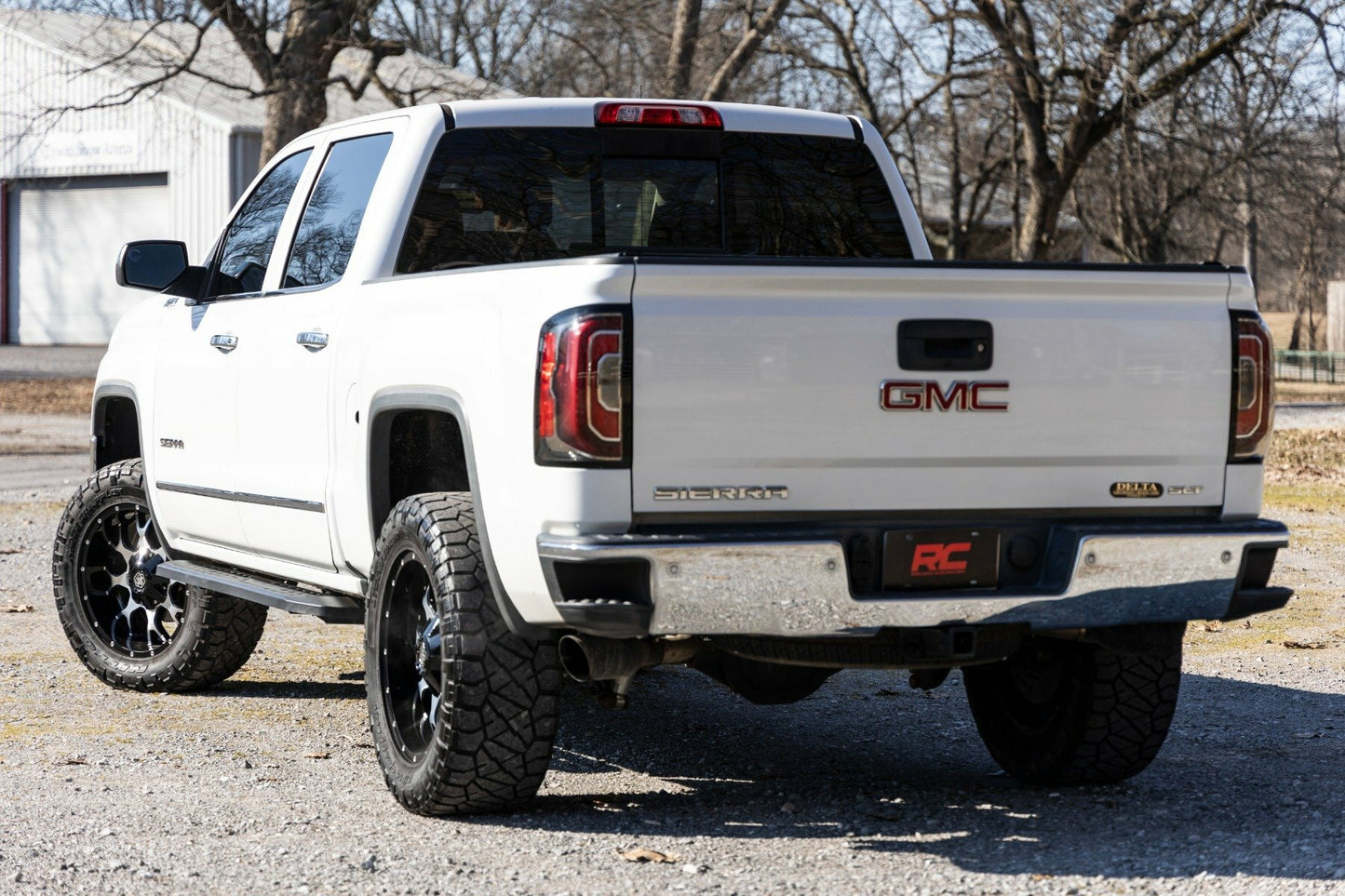 Fits Chevy 1500/2500HD/3500HD(07-18 &Classic) RPT2 Running Boards Crew Cab 44001