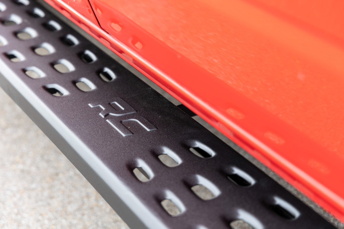 Fits Ram 1500 (19-25) RPT2 Running Boards; Crew Cab; Black; 44004