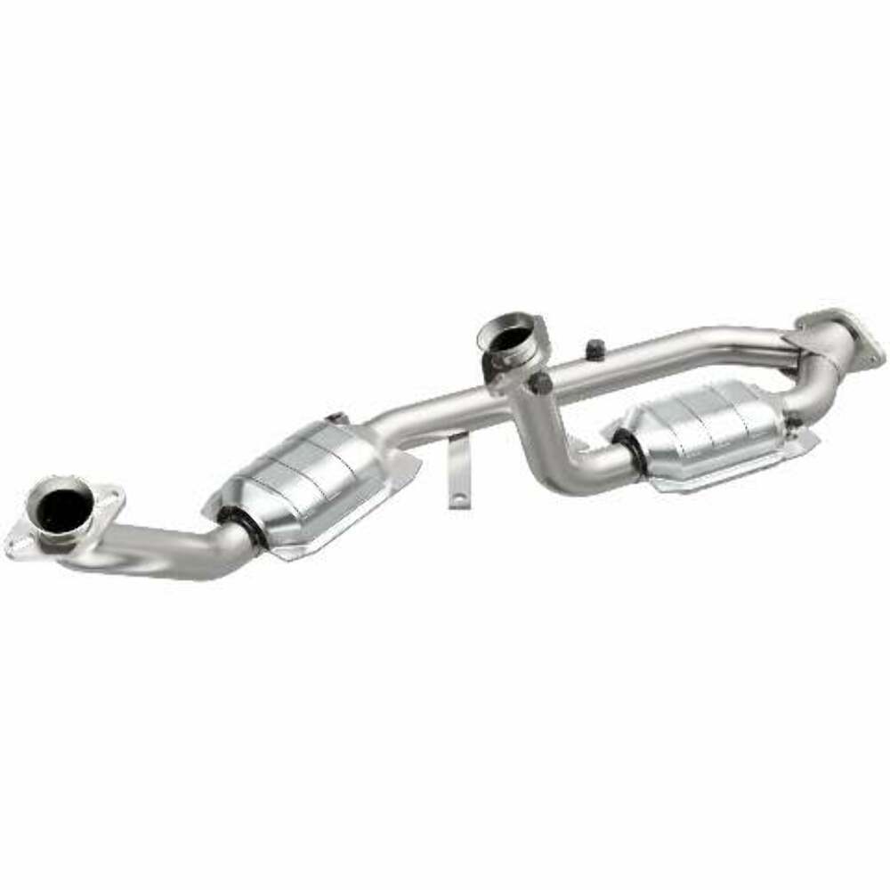 1997-1998 Ford Windstar 3.0L Direct-Fit Catalytic Converter 4451342 Magnaflow